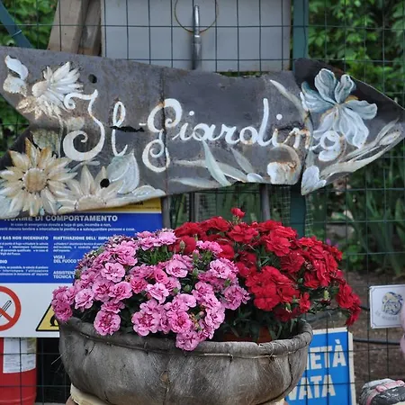 伊尔加尔迪诺迪西住宿加早餐旅馆 *
